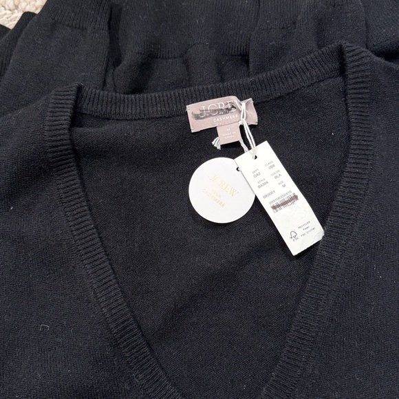 J Crew Cashmere relaxed V-neck sweater - Picture 5 of 5